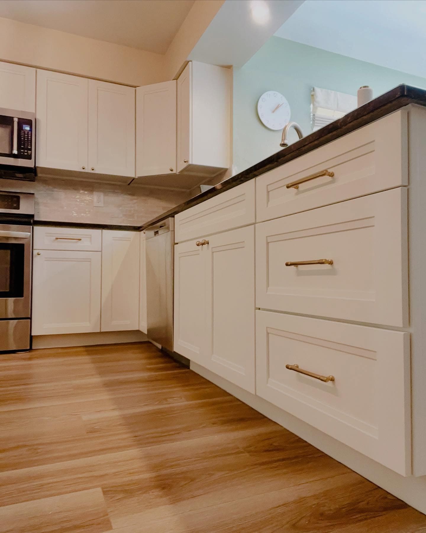 Cabinet Refinishing with Enamel Coating